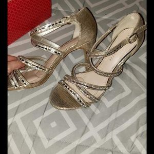 Kelly & Katie Gold Metallic Heels
